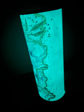 Load image into Gallery viewer, Blue Geode Glow Tumbler

